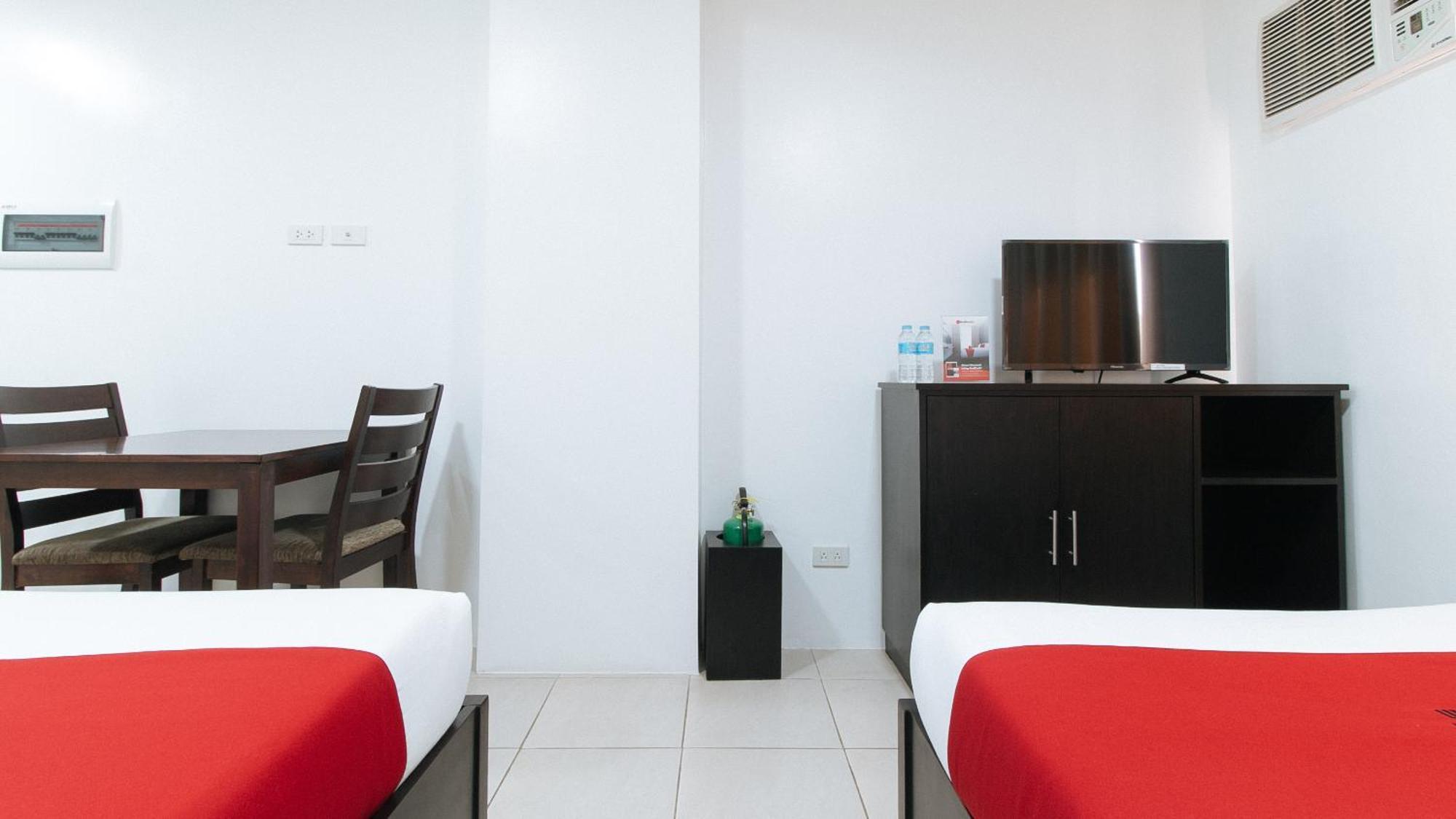 RedDoorz Plus Evangelista Street Makati Makati City Exterior foto