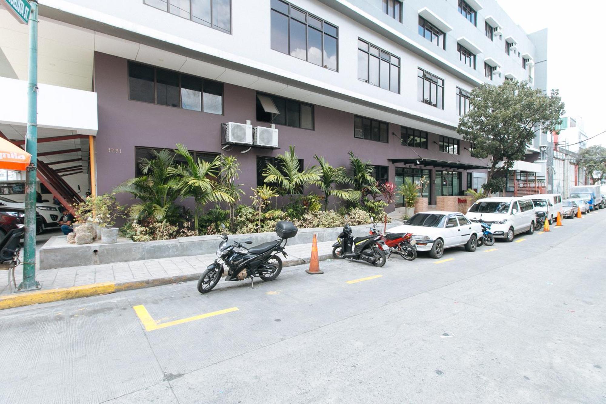 RedDoorz Plus Evangelista Street Makati Makati City Exterior foto